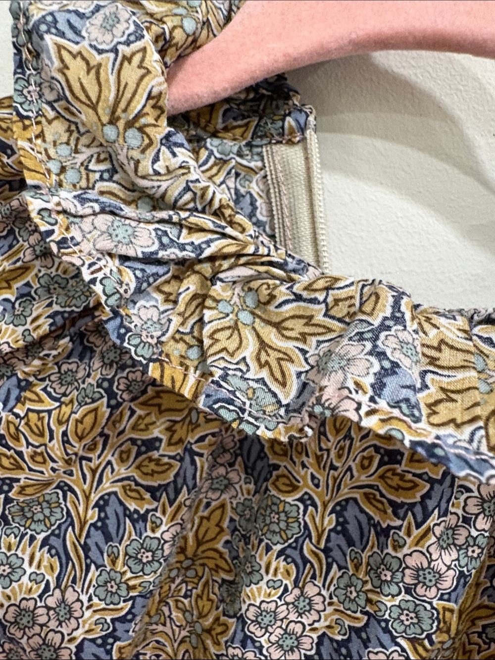 Bebe Organic Floral Ruffle Blouse – 2Y - Picture 2 of 4